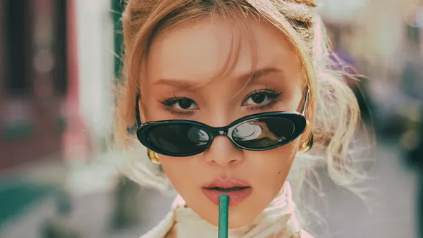 HWASA LIVE TOUR [Twits] in AMSTERDAM