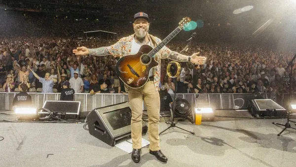 Zac Brown Gives Every Concert Attendee at Fenway Park a Free Cruise