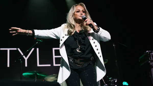 Bonnie Tyler Awakens from Month-Long Coma, Remains “Very Unwell” in Intensive Care