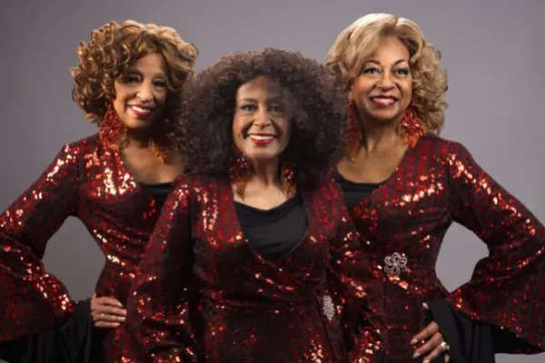 Scherrie Payne and Lynda Laurence of THE SUPREMES