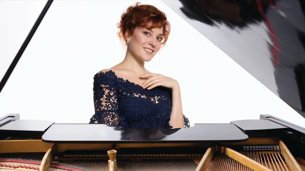 Yuliya Drogalova - Chopin Pur