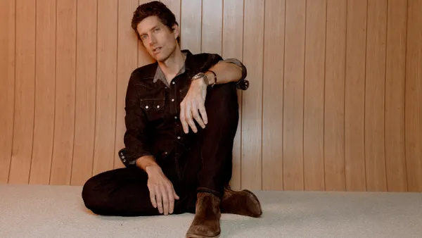 Never Ending '90s Presents: Ezra Ray Hart - '90s Hits & Xmas Riffs