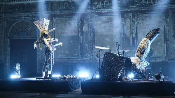 Angine de Poitrine Get Groovy with “Fabienk” and “Sarniezz” on Later… with Jools Holland: Watch
