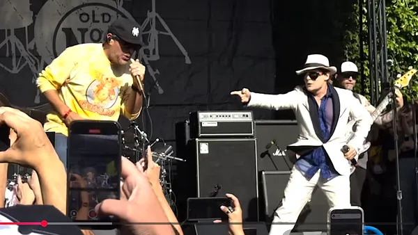 Corey Feldman Performs “Smooth Criminal” with Alien Ant Farm, Shows Off His Michael Jackson Moves: Watch