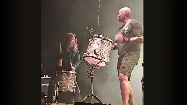 Dave Grohl Joins Sepultura Onstage at Final US Show of Farewell Tour: Watch