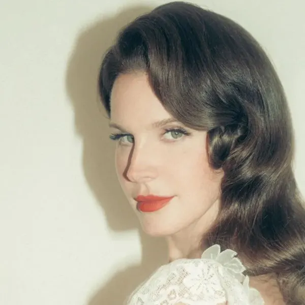Lana Del Rey Announces Stove Companion Album Spyda