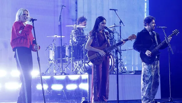 16-Year-Old America’s Got Talent Winner Nene Royal Performs with Linkin Park on Finale: Watch