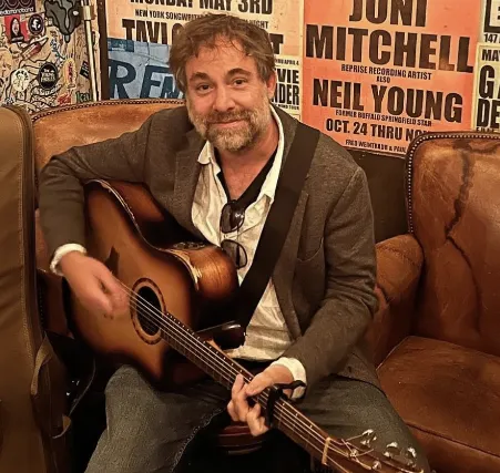 In The Round with Phil Barton, Victoria Banks & Emily Shackelton