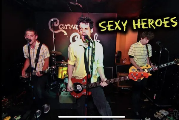 Sexy Heroes ? NOT YER BABY