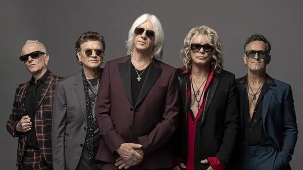 Def Leppard To Be Honored with Star on Hollywood Walk of Fame