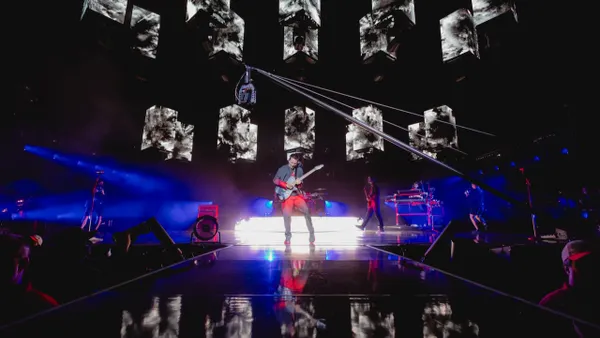Muse Rock Through Power Outage In 24-Song Set Kicking Off 2026 North American Tour