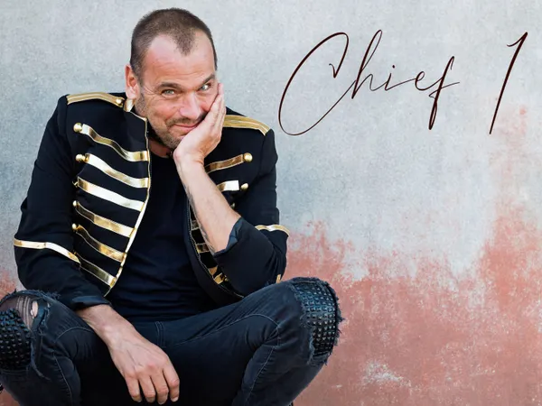 Chief 1 Akustisk tour