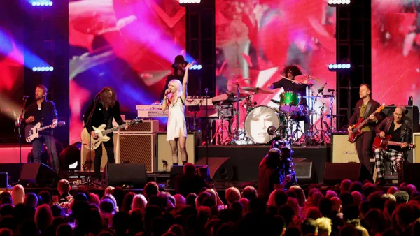Foo Fighters and Taylor Momsen Cover Mariah Carey’s Grunge Songs at MusiCares Concert